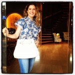 camisa mujer Moschino y bolso Iblues